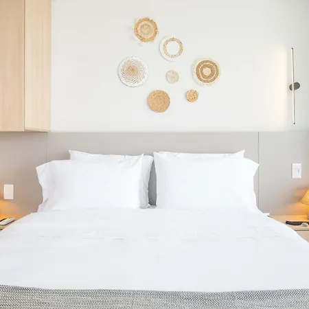 Apartamento Elegant Beachview 1br With Balcony In Crespo Cartagena