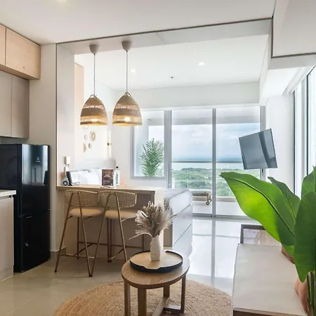 Elegant Beachview 1br With Balcony In Crespo Apartamento Cartagena