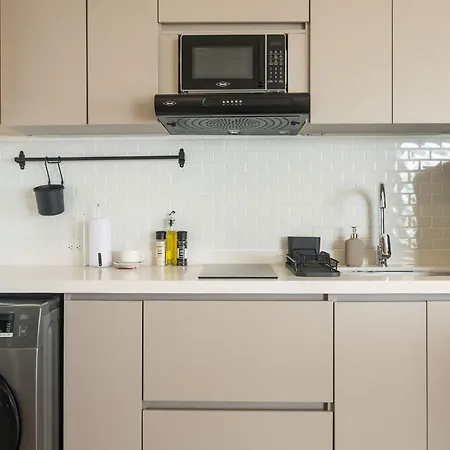 Apartamento Elegant Beachview 1br With Balcony In Crespo *