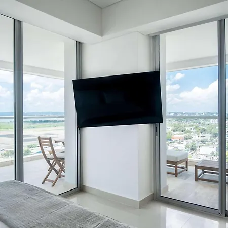 Elegant Beachview 1br With Balcony In Crespo Apartamento Cartagena